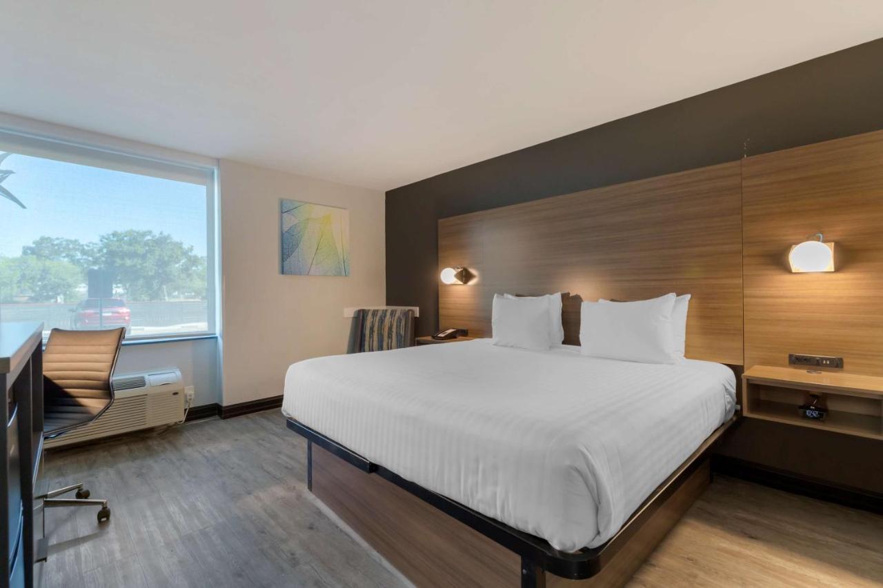 Best Western Corpus Christi Airport Hotel Exterior photo